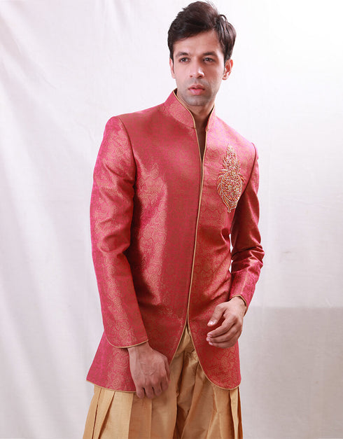 Oriental Fuschsia Indo western Kela Brocade Dhoti Closure View