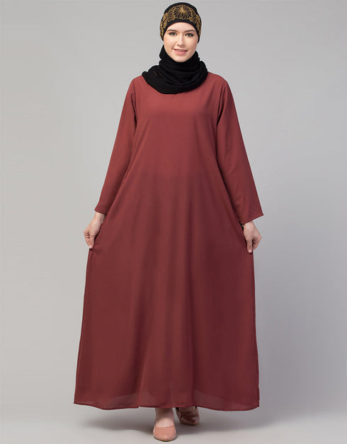 Chic Basic abaya with a flared hem for a relaxed and stylish look In Color Rust