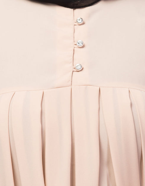 Chic Abaya with pleated chest and bell sleeves for a casual look In Color Blush Skin