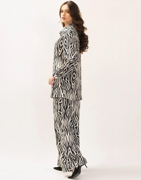 Black Latest Heavy Designer Maxi Dress Closure View