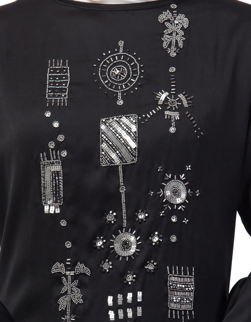 Islamic Hand embroidery on front and bell sleeve A line Abaya Black