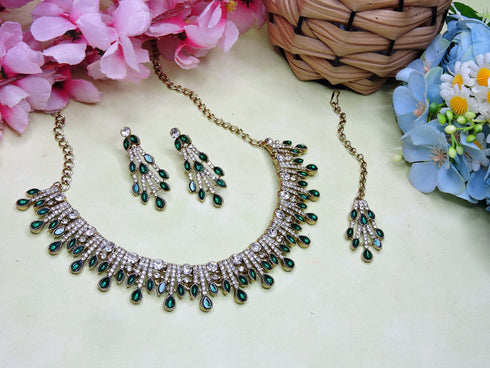 Green Necklace - Side View | Samyak Fashion