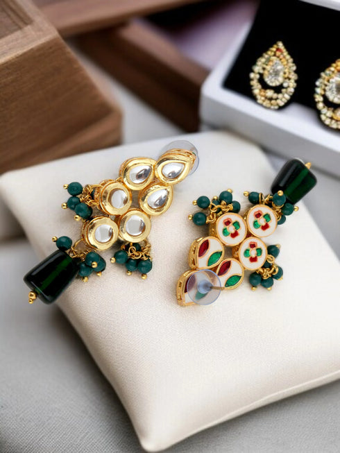 Green Necklace Set - Close-up View | Samyak Fashion