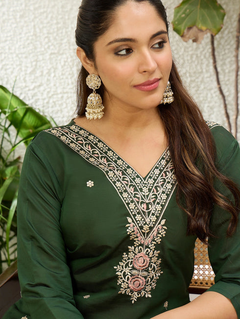 Green Silk Blend Long Kurti. - Side View | Samyak Fashion
