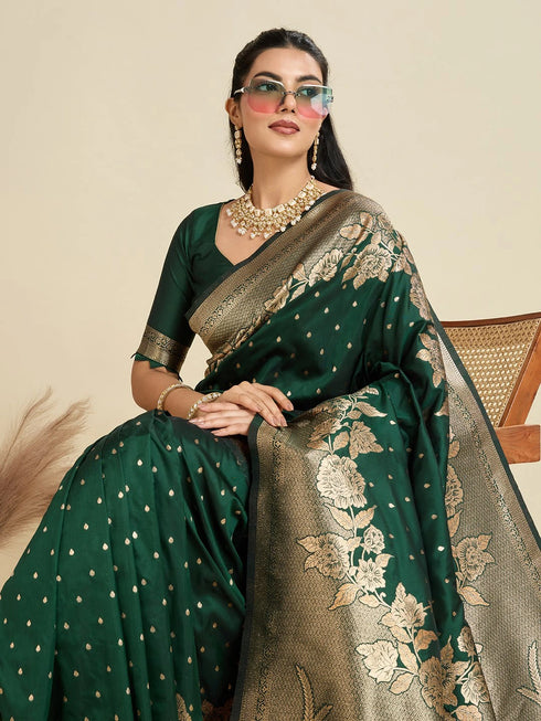 Green Soft Kanjivaram Silk Traditional Function Wear Soft Kanjivaram Silk Saree Collection With Blouse - Close-up View | Samyak Fashion