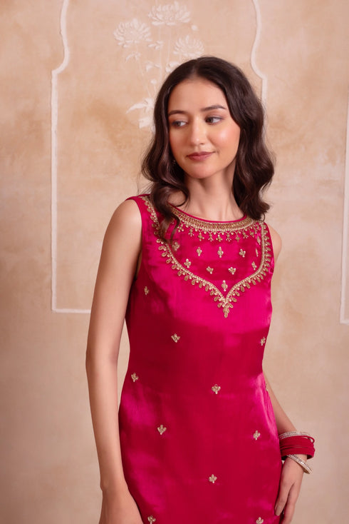 Magenta Organza Salwar Suit - Detail View | Samyak Fashion