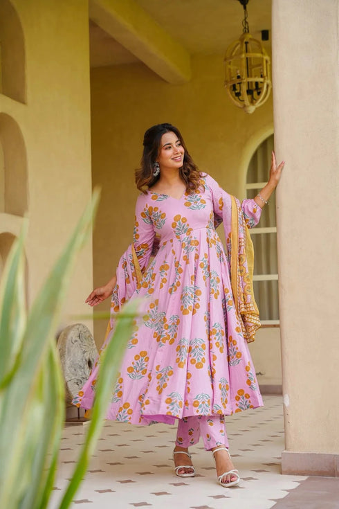 Pink Cotton Silk Salwar Suit - Close-up View | Samyak Fashion