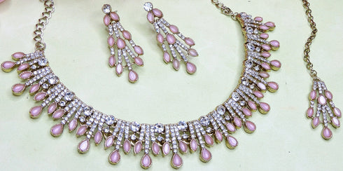 Pink Necklace - Detail View | Samyak Fashion
